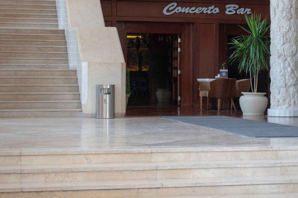 Pulidos de Escaleras · Pulidores · Pulidos y Abrillantados de Suelos Valenzuela